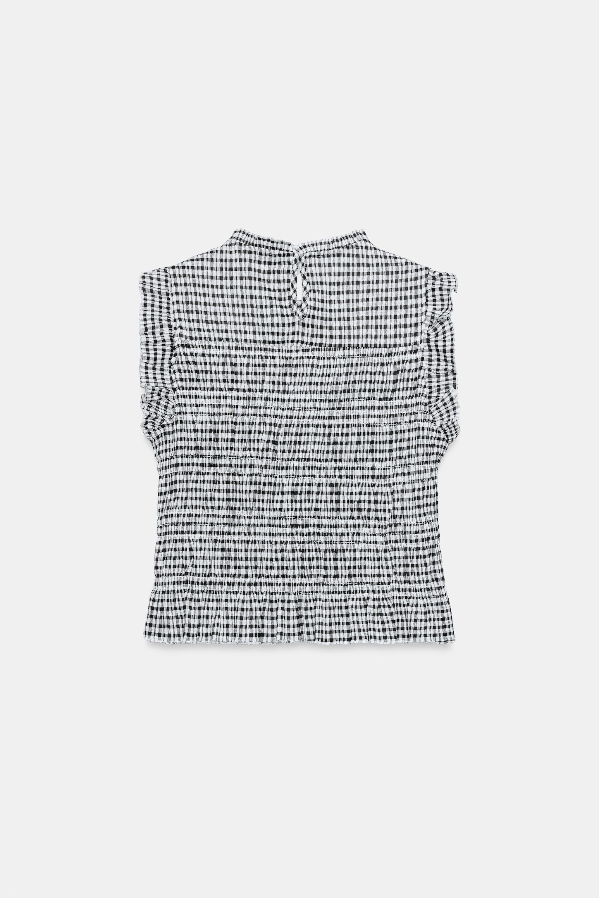 GINGHAM SMOCKED TOP